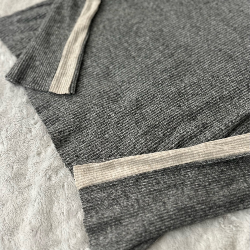 COA Ribbed Gray Knit Sweater - Picture 3 of 8